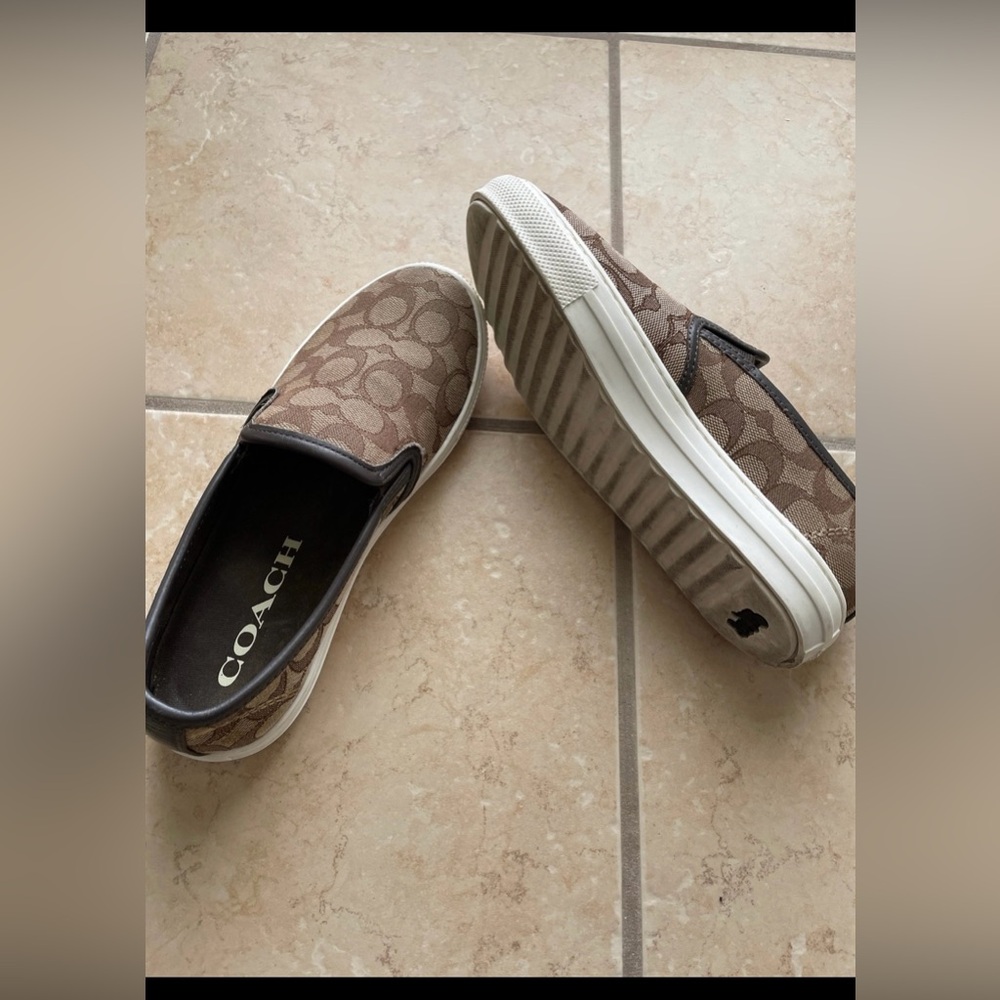 Shoes - Picture 3 of 6